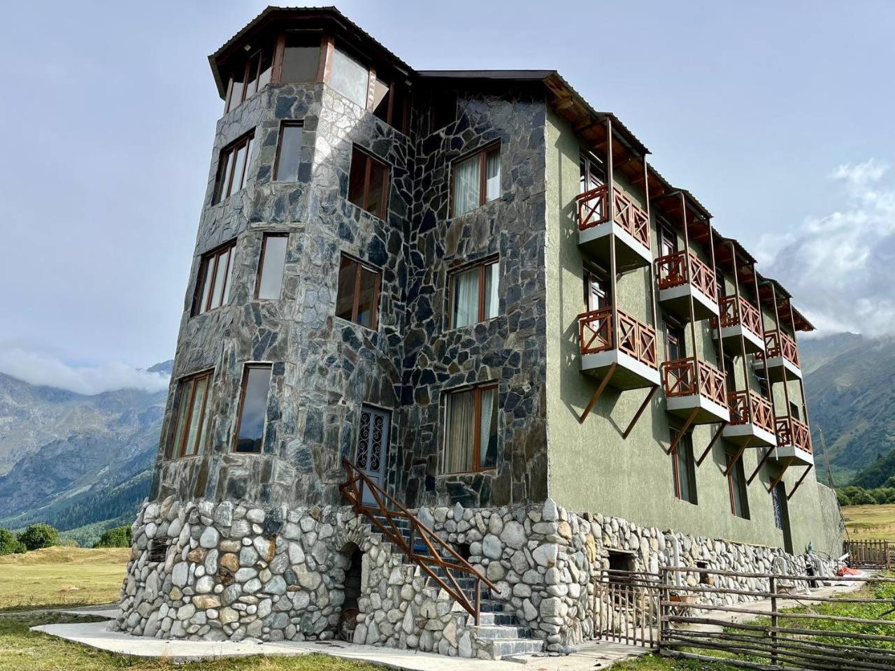 Hotel Lamala Mazeri エクステリア 写真